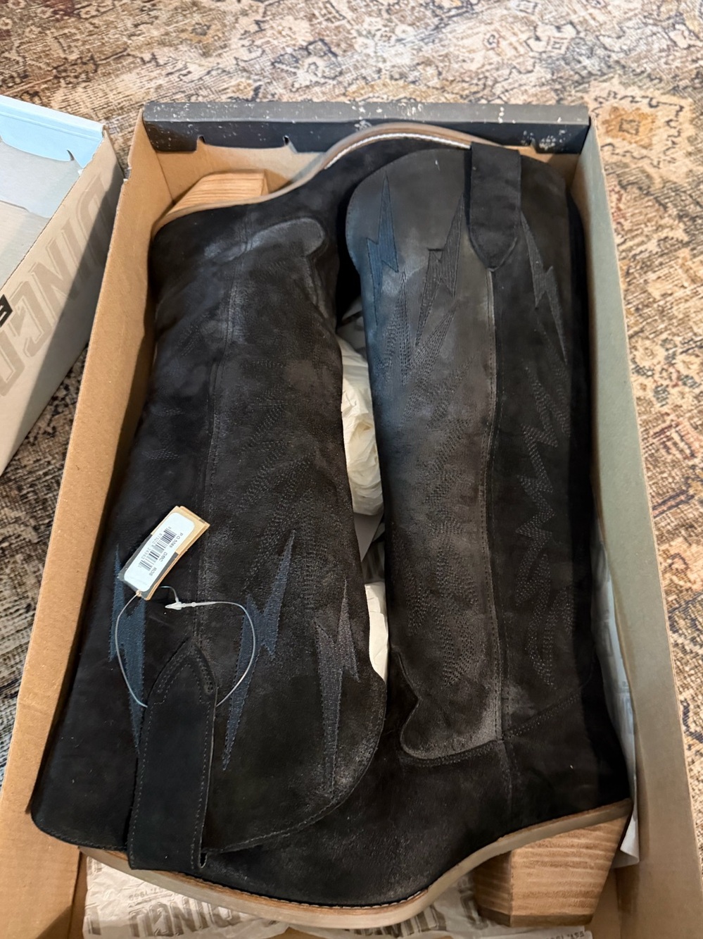 Women’s black dingo western boot